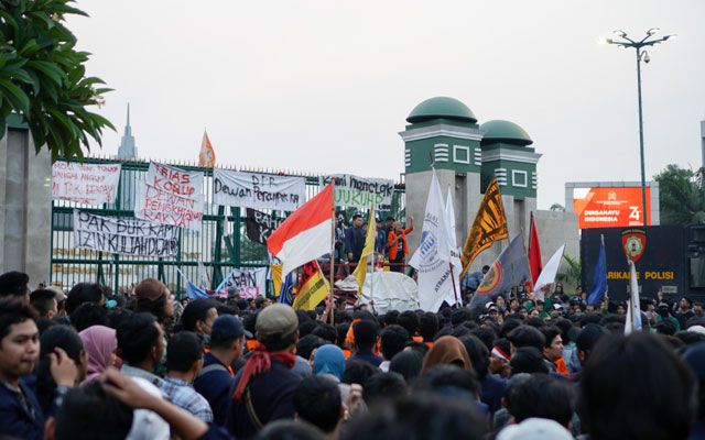 Komnas HAM Sesalkan Penangkapan 159 Orang saat Demo di DPR RI, Minta Polisi Lepaskan Demonstran