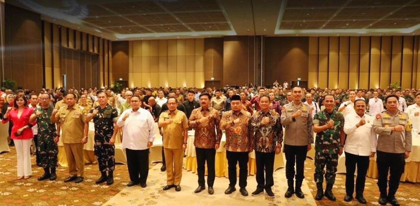 Pj Gubernur NTT Hadiri Rakor Kesiapan Penyelenggaraan Pilkada Serentak Tahun 2024 Wilayah Bali dan Nusa Tenggara