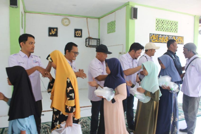 2 Tahun SMSI Madina, Berbagi Sedekah Agar Berkah