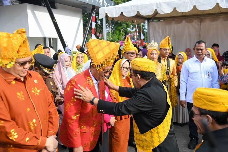 Hadiri HUT ke - 46 Kota Palu, Menkumham Dorong Kesadaran Hukum di Masyarakat