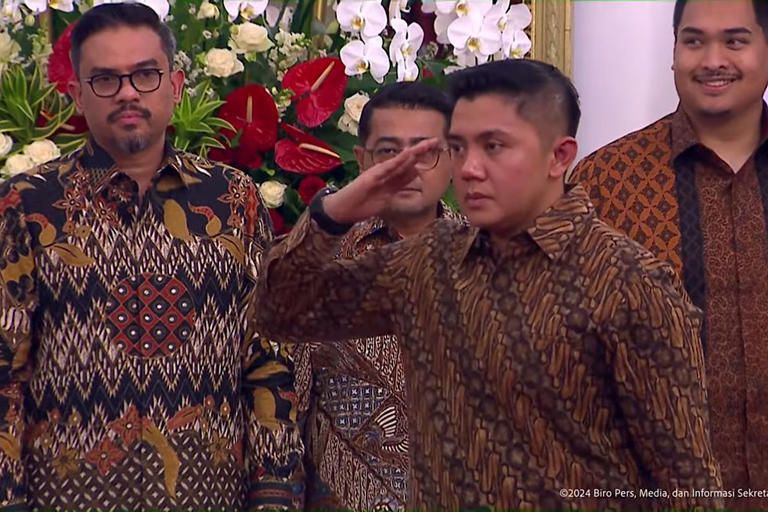 Mengejutkan! Prabowo Tunjuk Mayor Teddy Jadi Sekretaris Kabinet