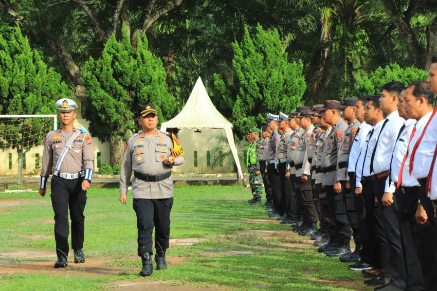 Kapolres AKBP Jhon Hery Rakutta Sitepu Pimpin Apel Gelar Pasukan Operasi Zebra Toba 2024