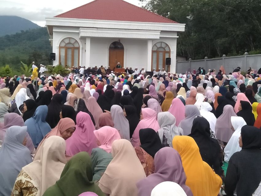 Teriakan "Onma Jita" Bergema di Pengajian Bukit Barokah