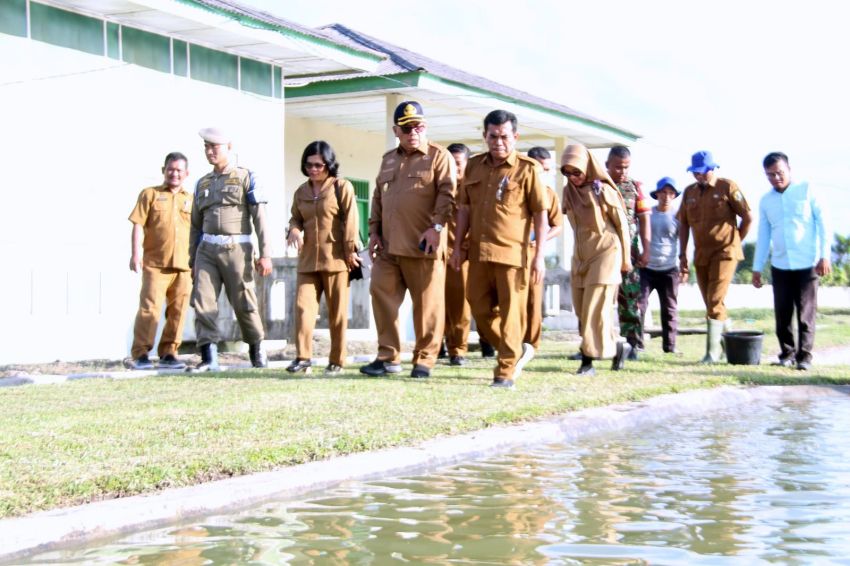 Pjs. Bupati Sergai Serah Terima Fasilitas Sumber Air di UPTD BBI Melati II