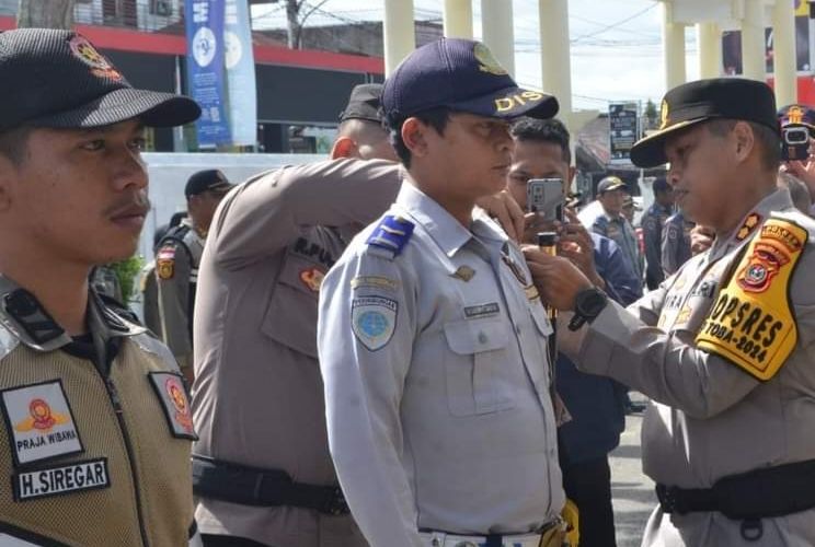 Sekdako Padangsidimpuan Hadiri Apel Gelar Pasukan Operasi Zebra Toba 2024