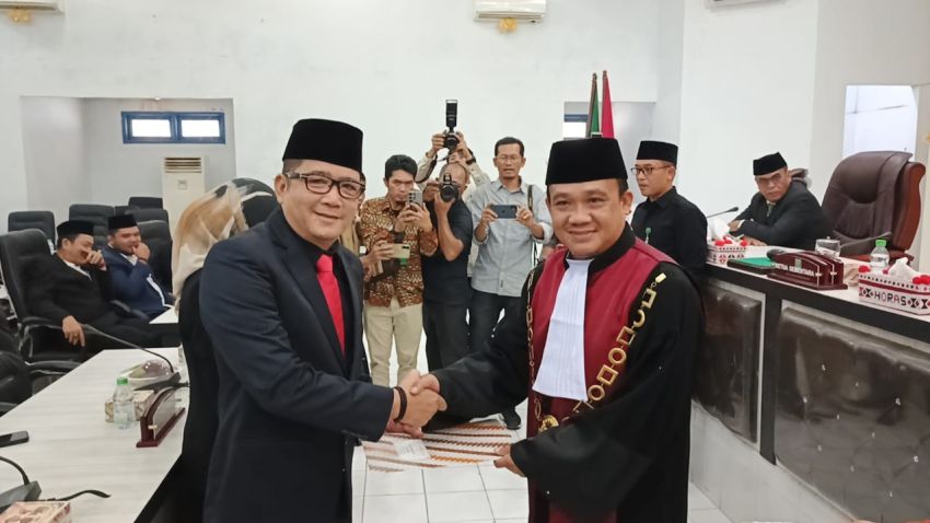 Sah! Erwin Efendi Lubis Kembali Nahkodai DPRD Madina Periode 2024-2029