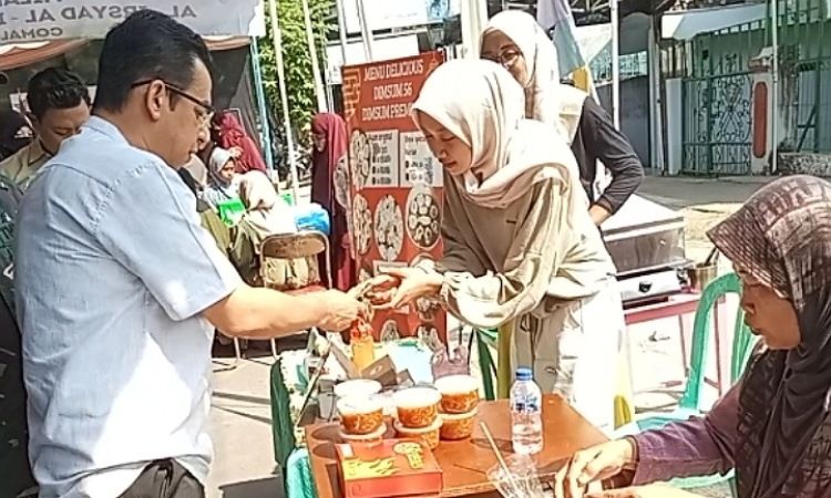 Anggota DPR RI Rizal Bawazier Sambangi dan Borong Dagangan Ratusan Pedagang UMKM