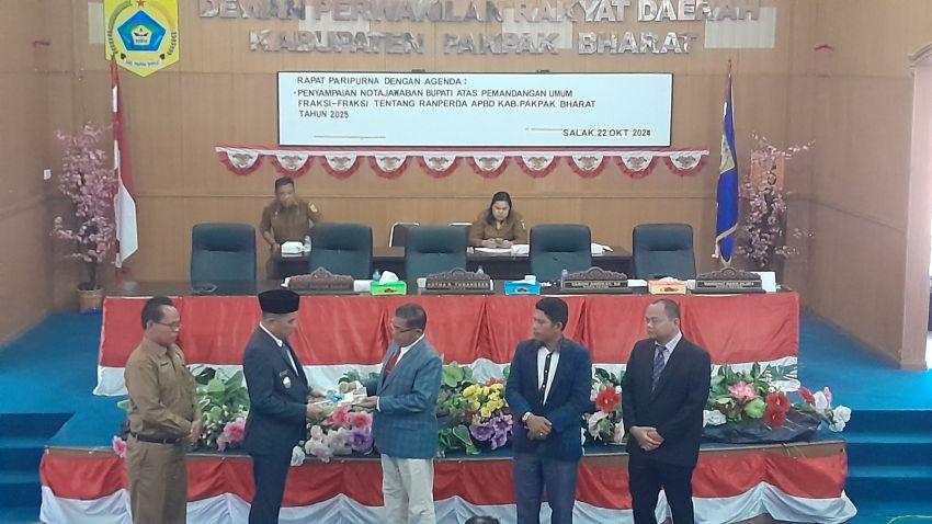 DPRD Gelar Paripurna Nota Jawaban Bupati Atas Pemandangan Umum Fraksi Tentang Ranperda APBD Pakpak Bharat Tahun 2025