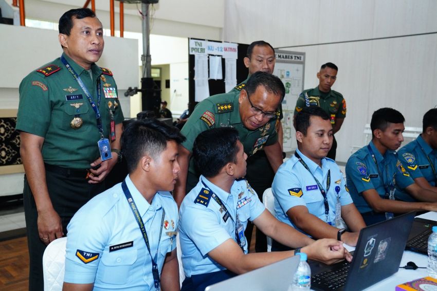 Irjen TNI Buka Perlombaan Cyber Strike dan Cyber Awareness Forum