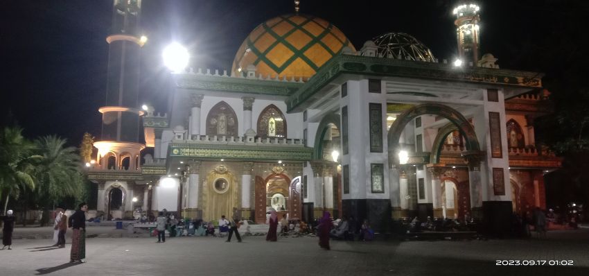 Bangkalan Punya Banyak Tempat Wisata Mulai Bukit Hingga Sejarah Islam, Ini Buktinya