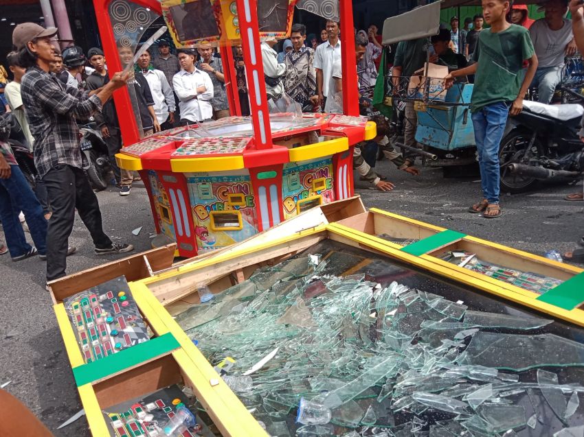 GP Ansor Asahan Beraksi Hancurkan Game Zone Jalan Imam Bonjol