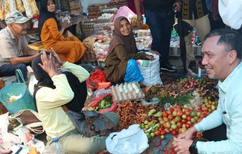 Sekda Tapsel Sidak ke Pasar Sipirok Jelang Ramadhan 1446 H