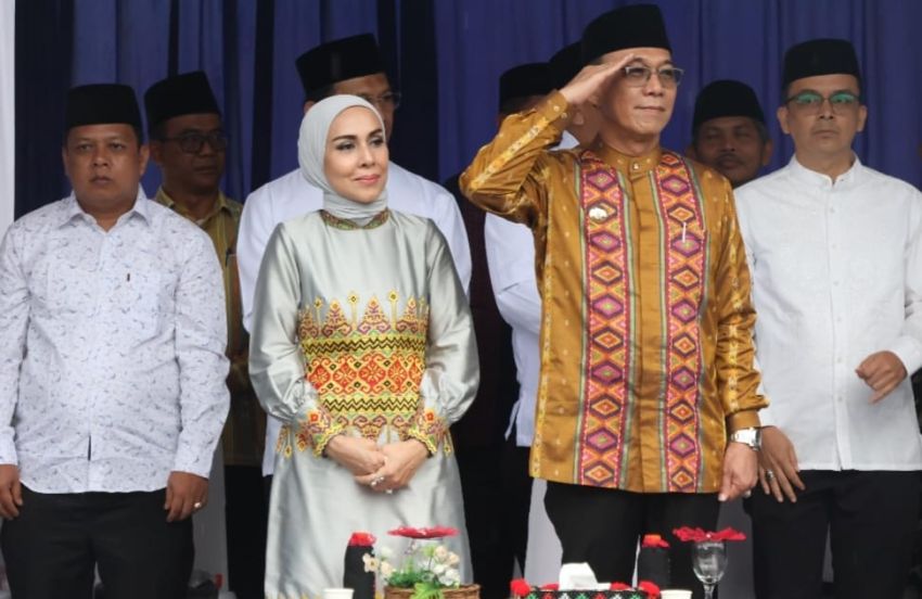 Pawai Taaruf MTQ ke-57 tingkat Kabupaten Tapsel Meriah