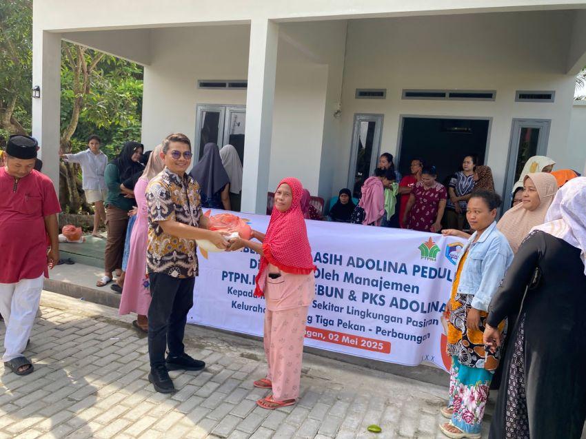 Kebun Adolina Perbaungan Berbagi Sembako kepada Masyarakat